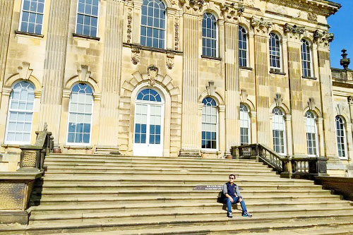 罗同学在英国霍华德庄园 罗同学在英国霍华德庄园